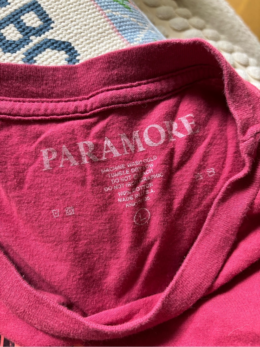 Paramore Merch - Picture 4 of 4